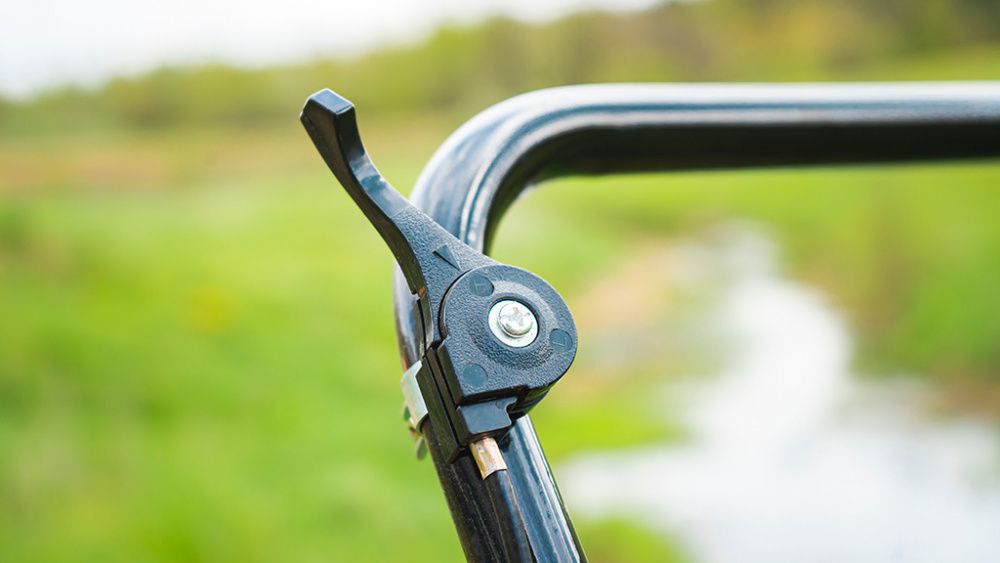 Виброплита Hamer M-140H-PRO с двигателем HONDA вид модели виброплита hamer m-140h-pro с двигателем honda