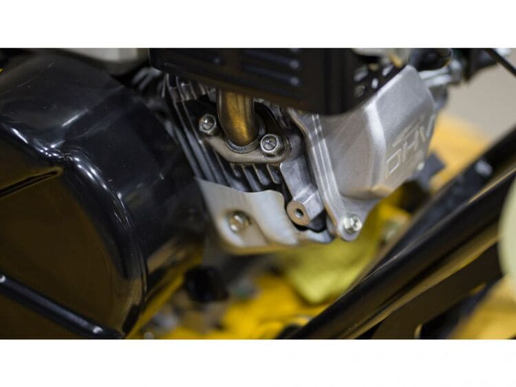 Виброплита HAMER M-100PRO с двигателем Honda вид модели виброплита hamer m-100pro с двигателем honda