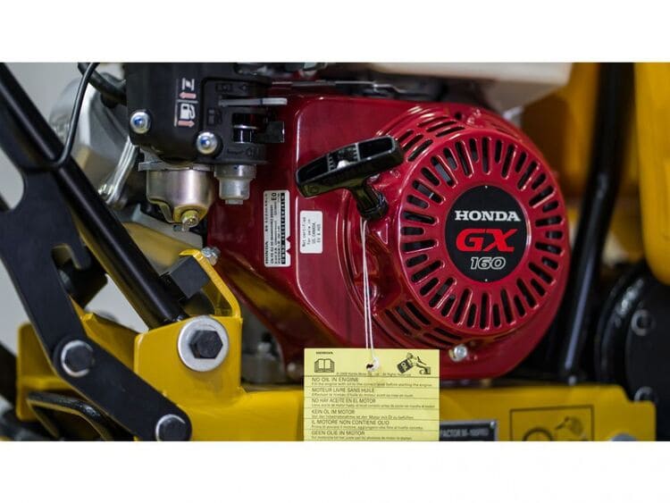 Виброплита HAMER M-100PRO с двигателем Honda вид модели виброплита hamer m-100pro с двигателем honda