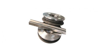 вид модели комплект роликов «v-образный» на профильную трубу сечением 20х20 мм